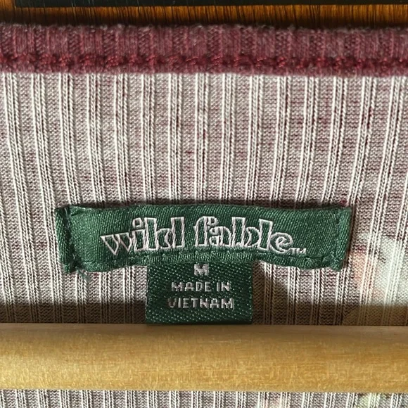 Wild Fable Purple Floral Ribbed Bodysuit Snap Closure Short Sleeve Juniors M - Picture 2 of 14